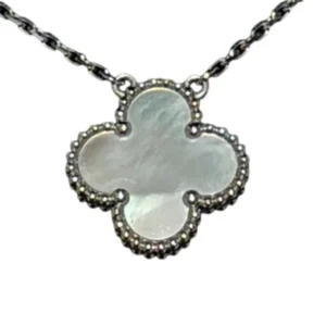 Van Cleef & Arpels Alhambra Pendant White mother of pearl Necklace